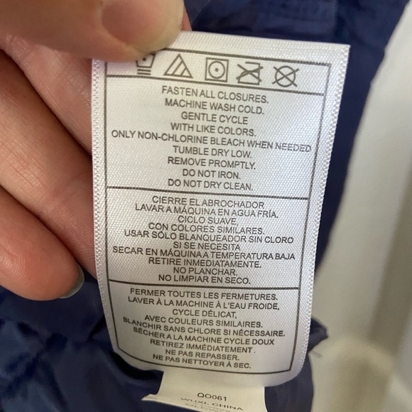 Canada Weather Gear Blue Winter Glacier Shield Puffer Vest Size Large w/pouch - Picture 7 of 11